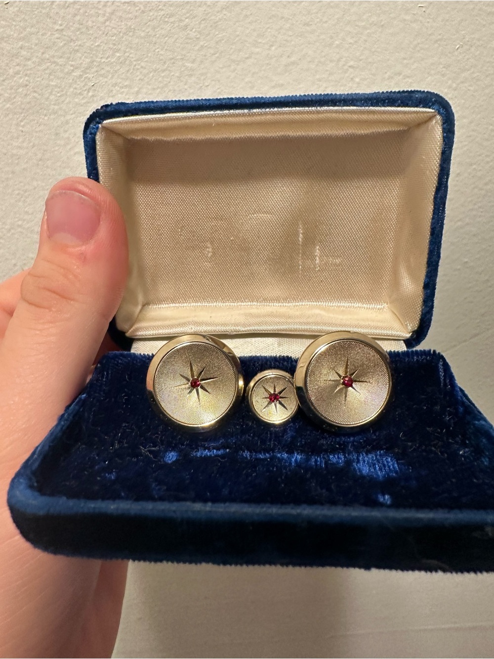 Classic Gold-Tone Starburst Cufflink and Stud Set with Red Accents
